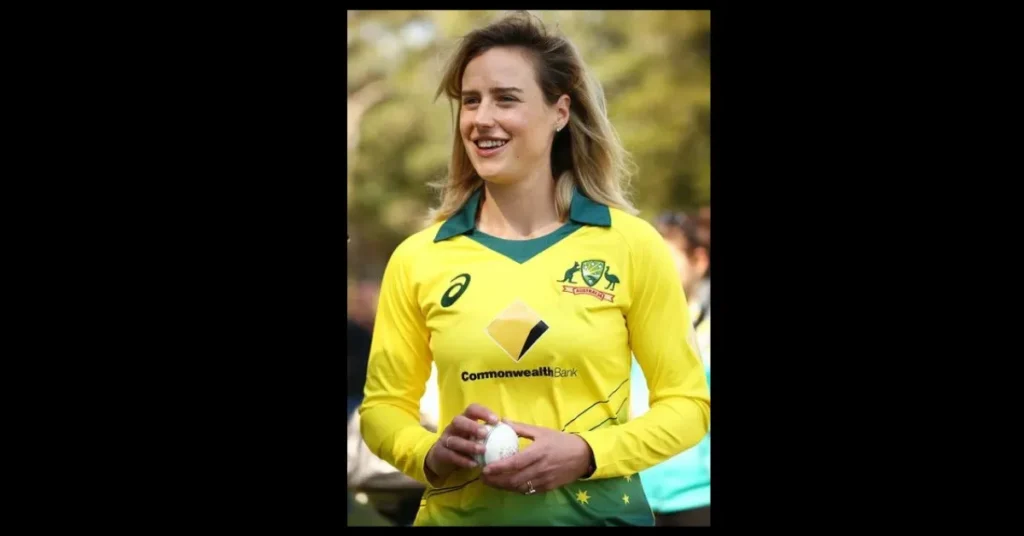 Top 10 Beautiful Women's Cricket Player 